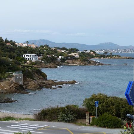 Hotel La Caravelle Fréjus エクステリア 写真