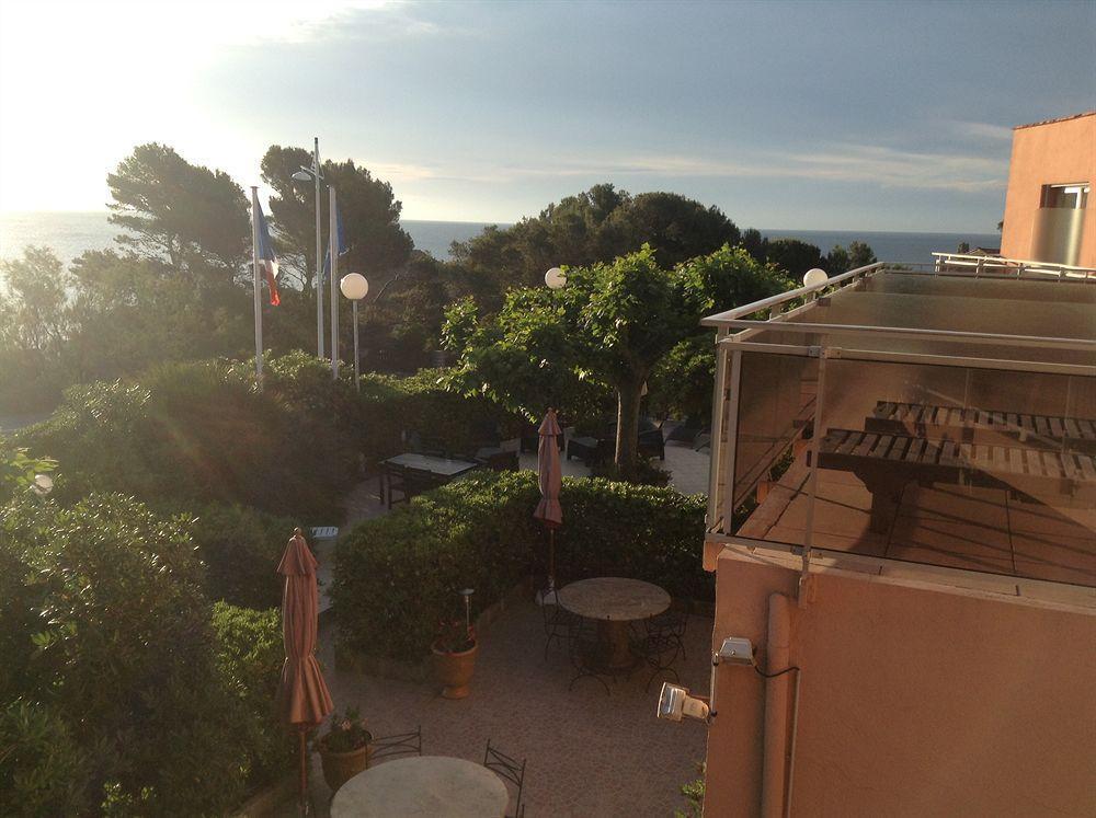 Hotel La Caravelle Fréjus エクステリア 写真